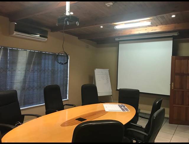900M² OFFICE FOR SALE IN BO-DORP